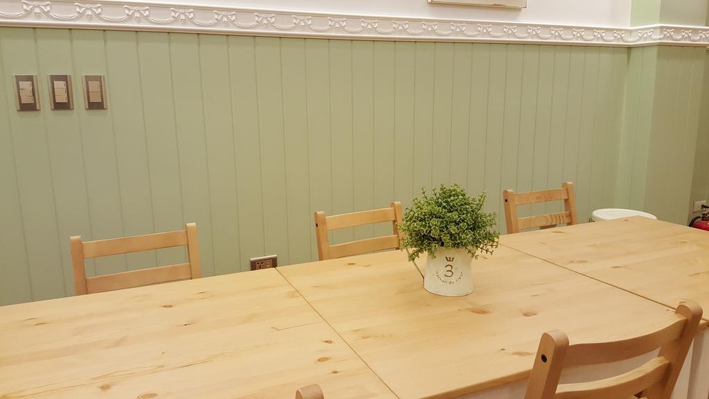 橙舍一館 Tw Hostel I Тайпей Екстериор снимка