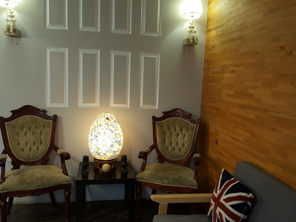 橙舍一館 Tw Hostel I Тайпей Екстериор снимка