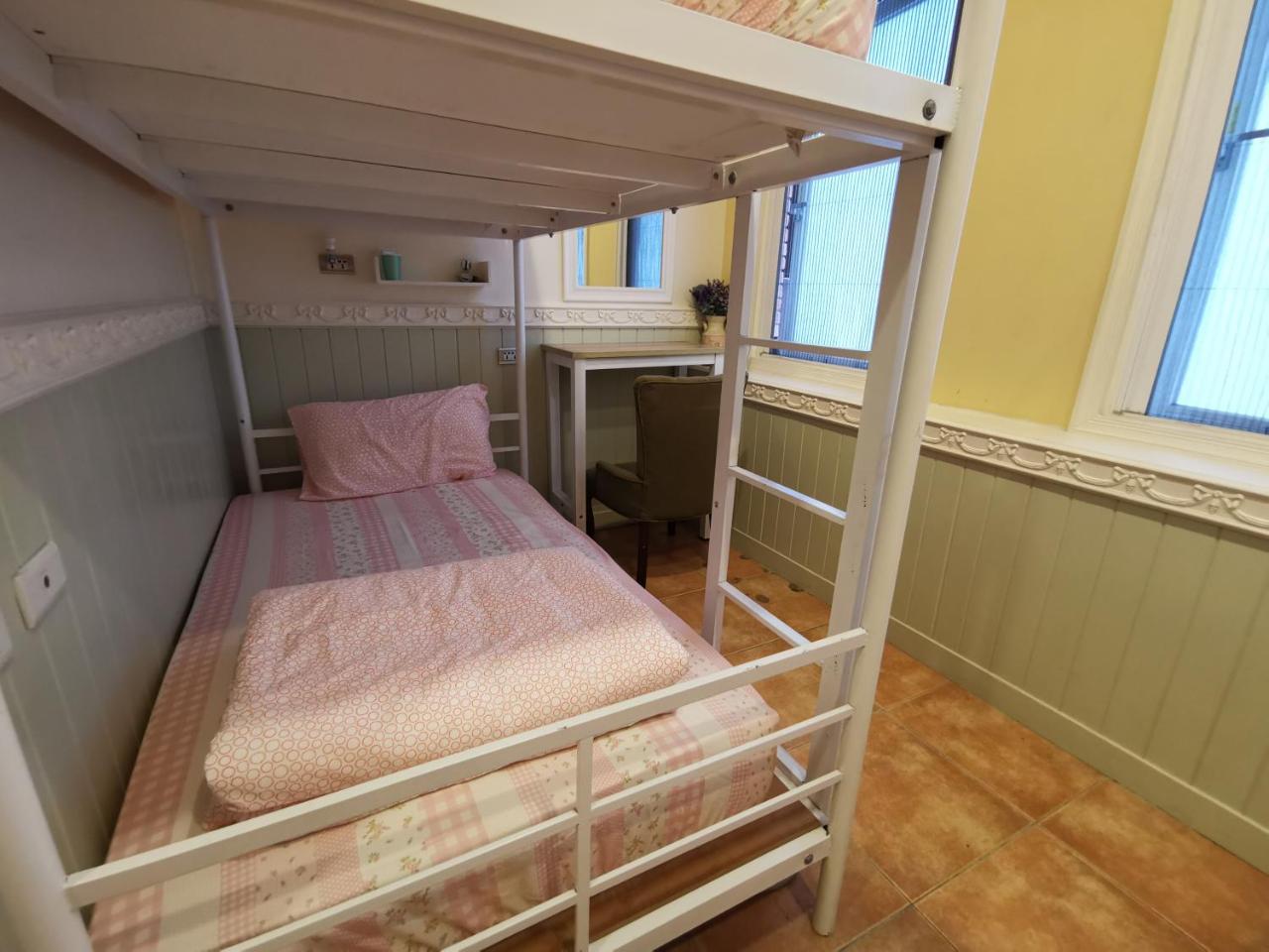 橙舍一館 Tw Hostel I Тайпей Екстериор снимка